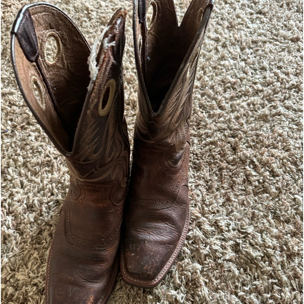 Brown Ariat boots